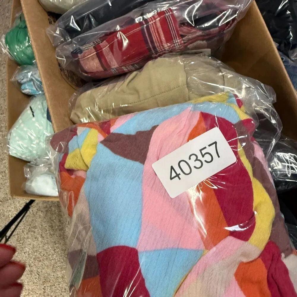 Torrid Shorts Women 4 Pink Geometric Chino Ruffle High Rise Elastic Waist Lined - Picture 9 of 9